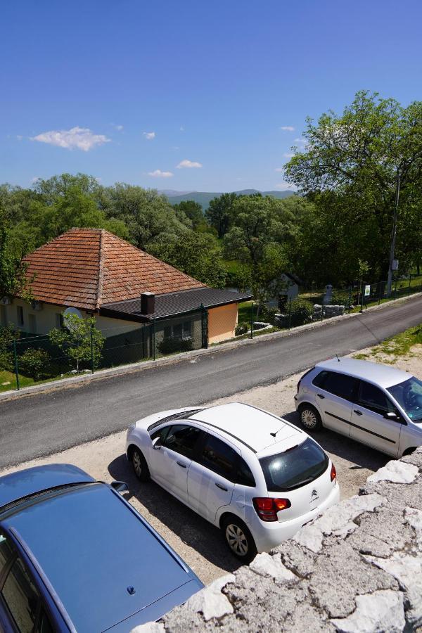 Apartments Manitovac M Nikšić Exteriér fotografie